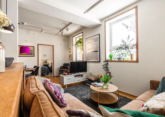 Town And Nature 2 Bedroom 트롬쇠